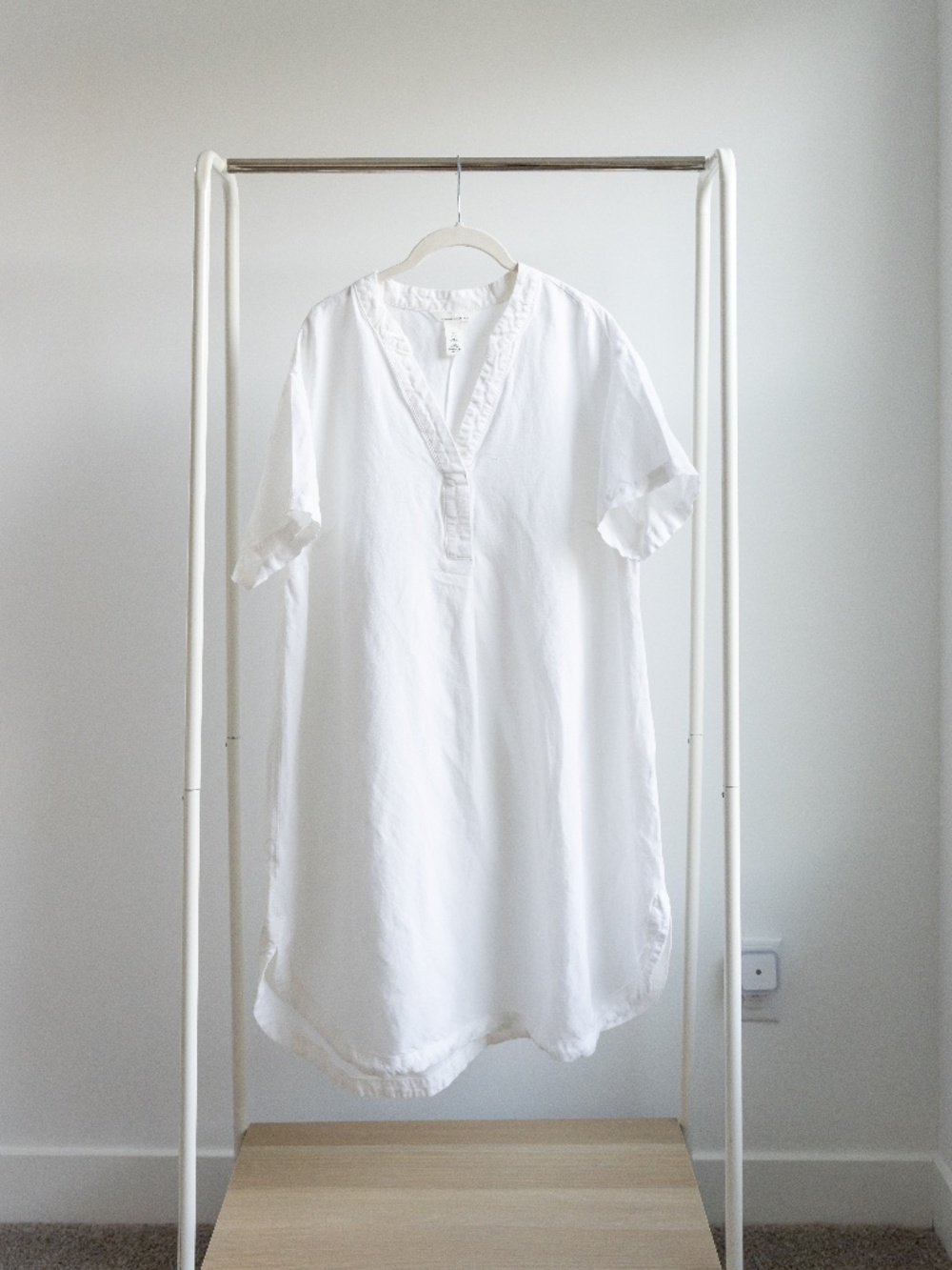 H&M White V-Neck Tunic Dress - Medium